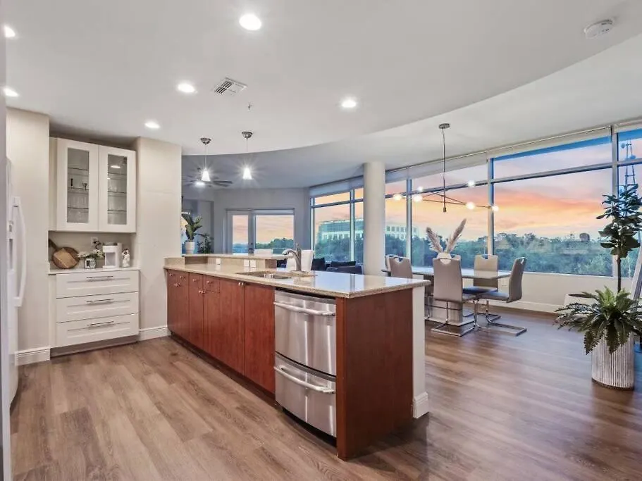 4Bedroom/ 2Bath 2100Sq Ft Thorton Park Master Suite Orlando Appartement