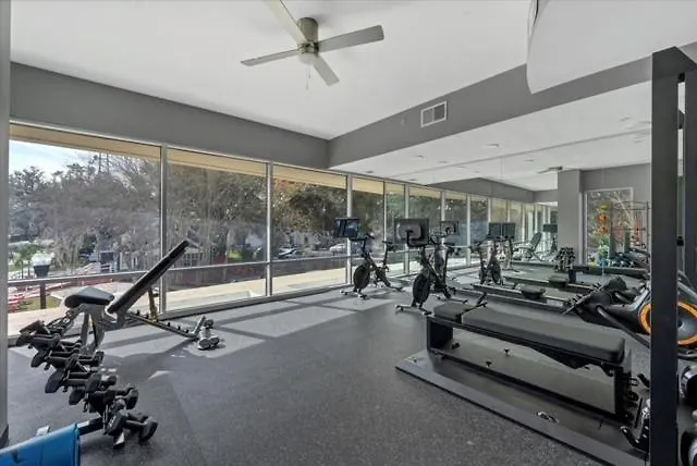 4Bedroom/ 2Bath 2100Sq Ft Thorton Park Master Suite Orlando 0*,